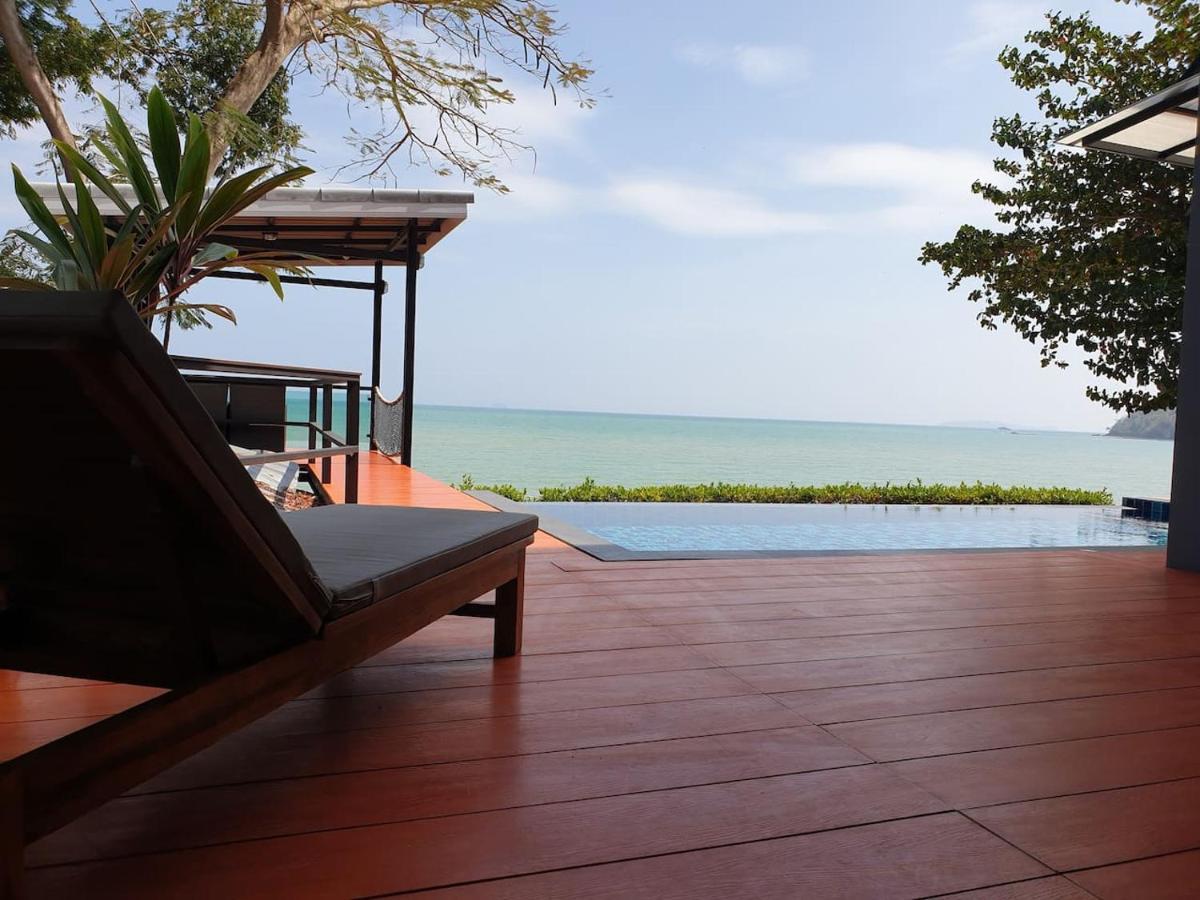 Koh Sirey Beachfront Pool Villa - 2 Bedrooms House Phuket Exterior photo